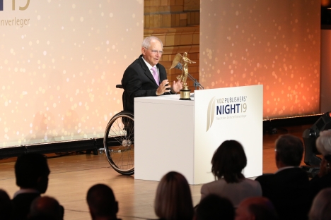 VDZ verlieht 'Goldene Victoria' u.a. an Wolfgang Schäuble -